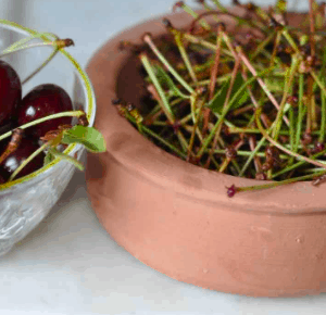 Kiraz Sapı 50 gr Kurutulmuş Doğal Kurutma İlaçsız (KİRAZ SAPI ÇAYI)